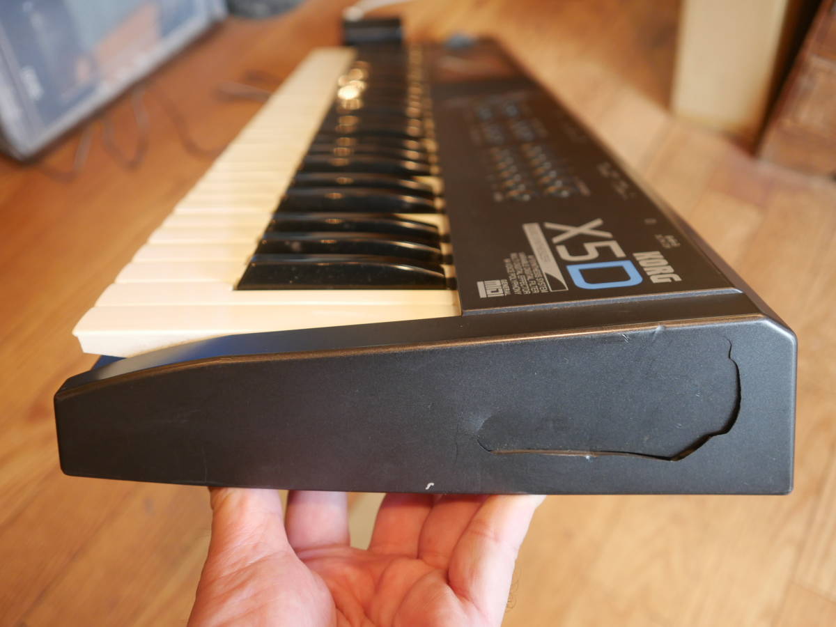 ◇KORG【X5D】シンセサイザー 難有り・ジャンク品 ソフトケース・AC 