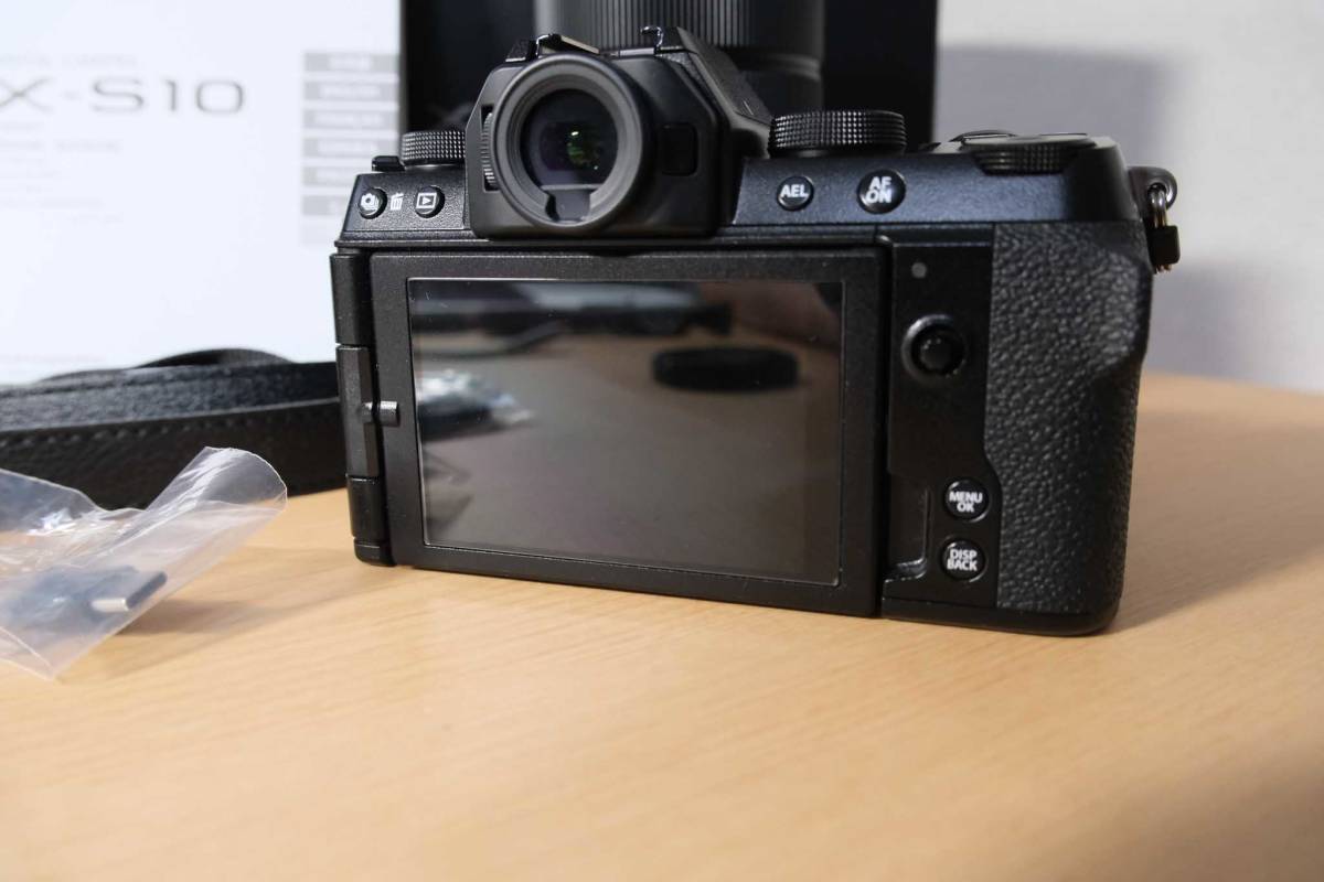 FUJIFILM X-S10 ダブルズームレンズキット XC15-45mm F3.5-5.6 OIS PZ