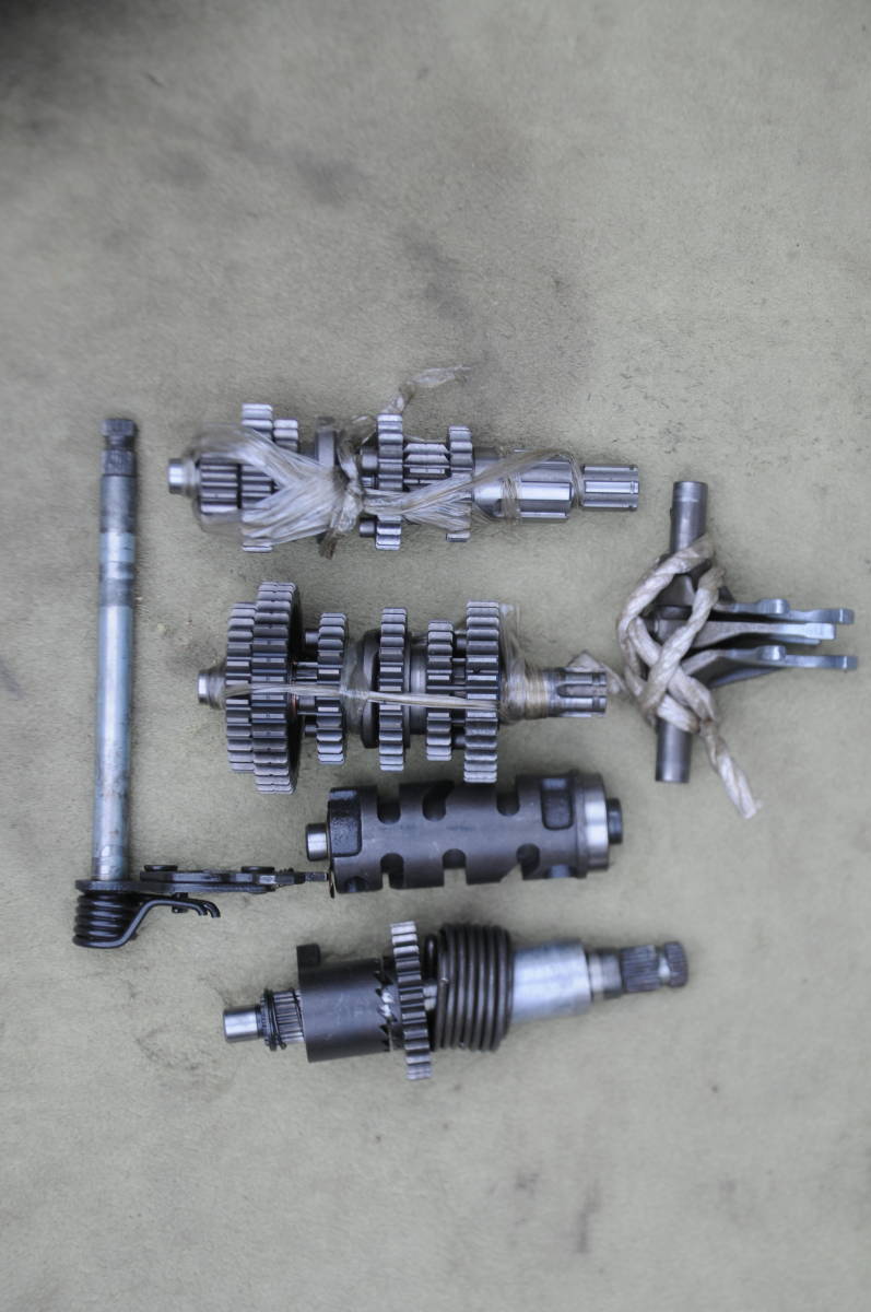 AC15 ミッション　欠品有り