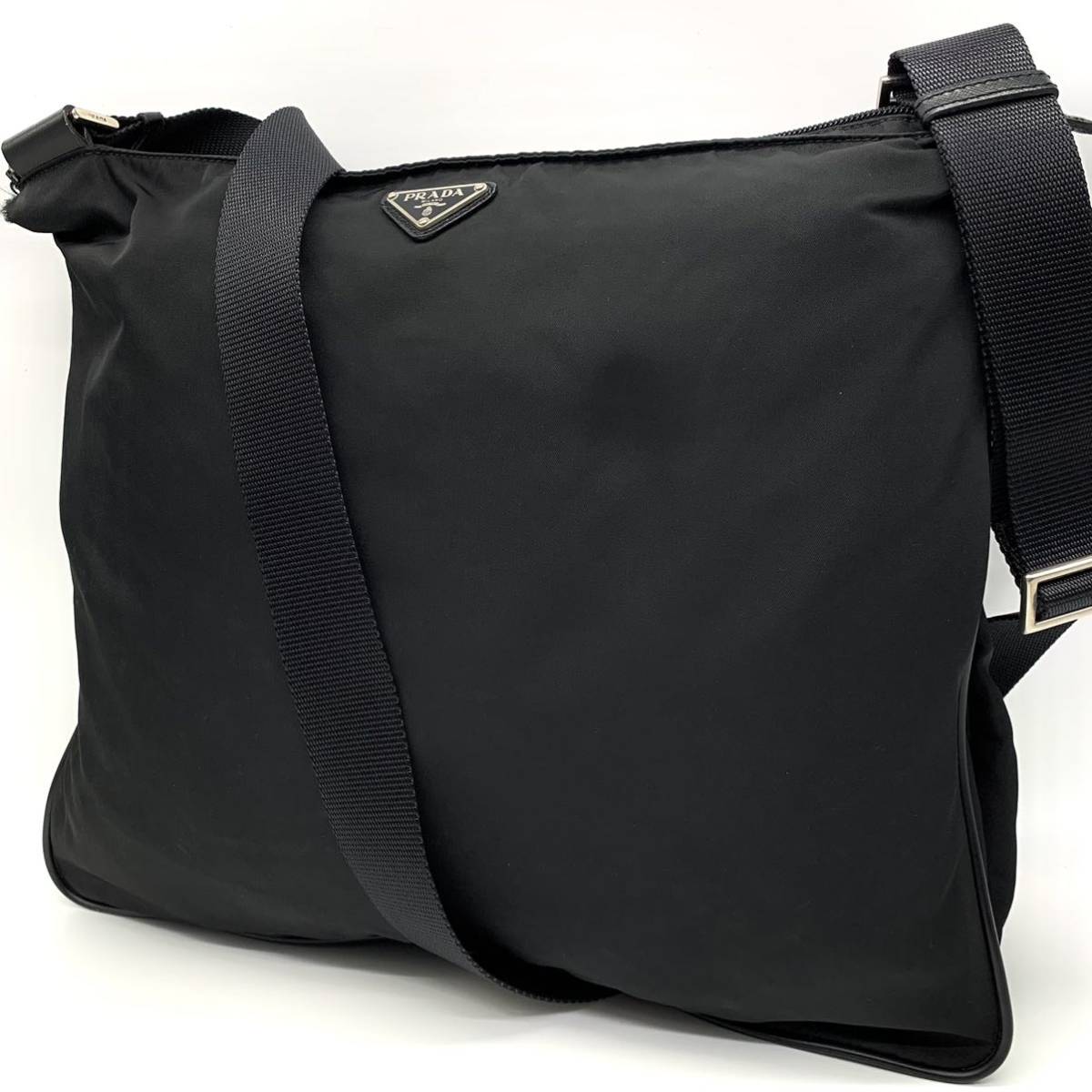 1円○大容量A4収納可○PRADA プラダ サフィアーノレザー × ナイロン