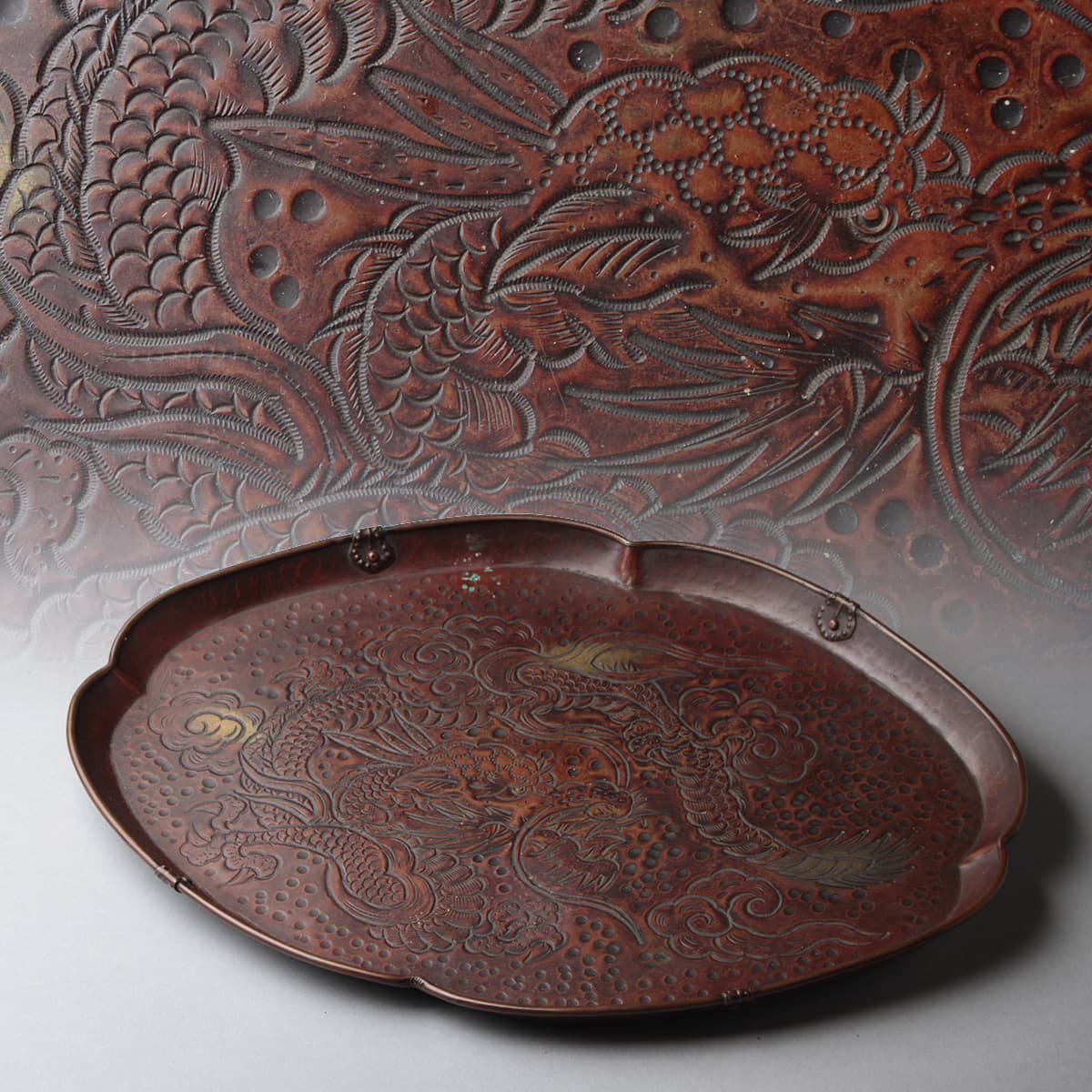 EN449 時代 銅蟲/銅虫 鎚目打 毛彫 雲龍文 木瓜形茶盤 幅28.9cm 重470g 