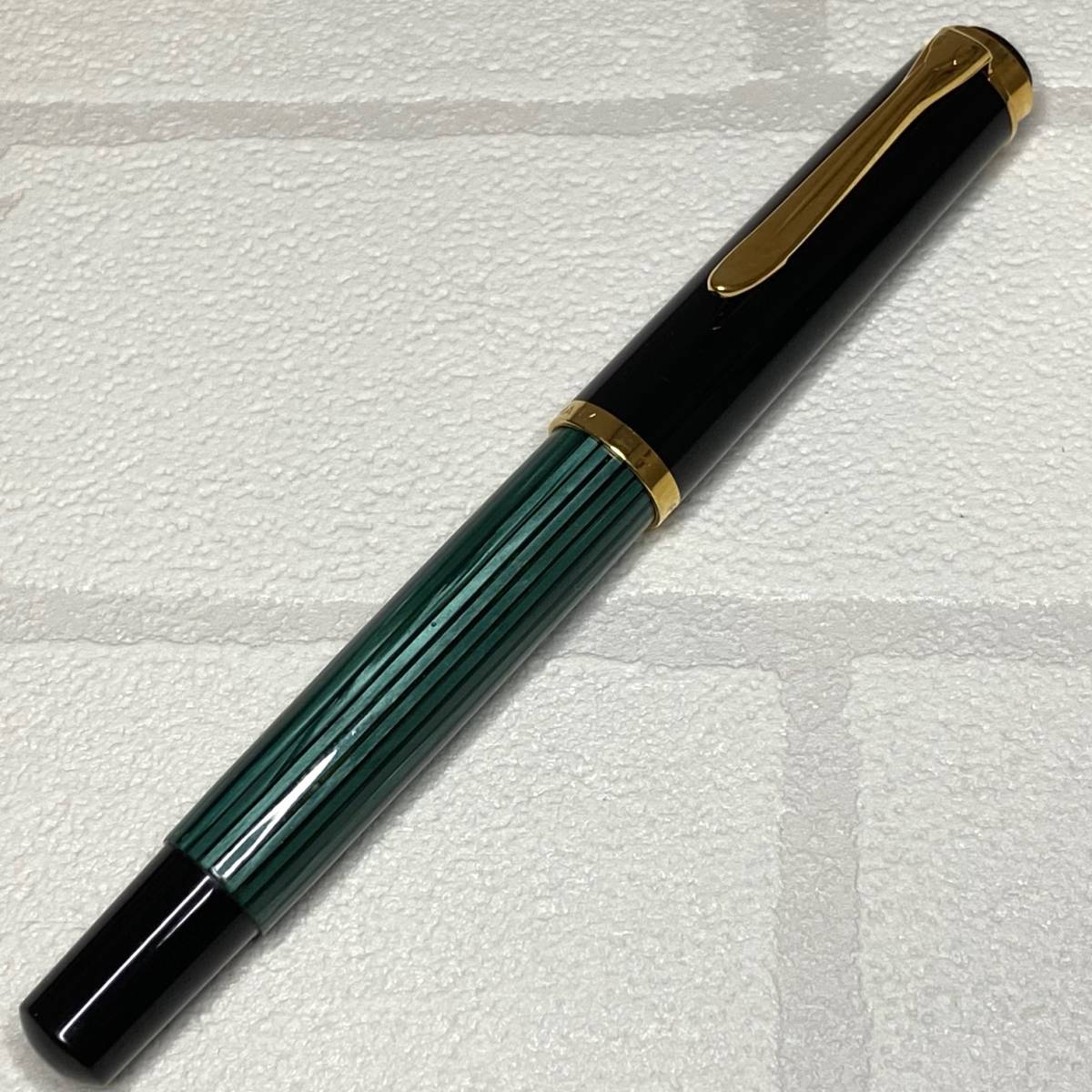 PELIKAN ペリカン 彫り天冠 EF GERMANY ペン先14C-585 EF ドイツ製 緑縞