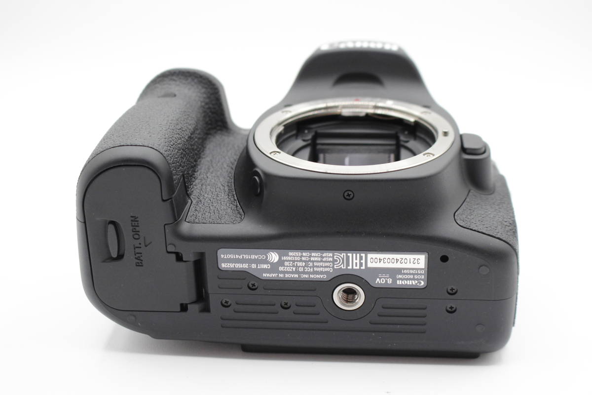 EOS 80D ボディ 元箱あり 説明書など付属品全てあり + 電池パック 1個