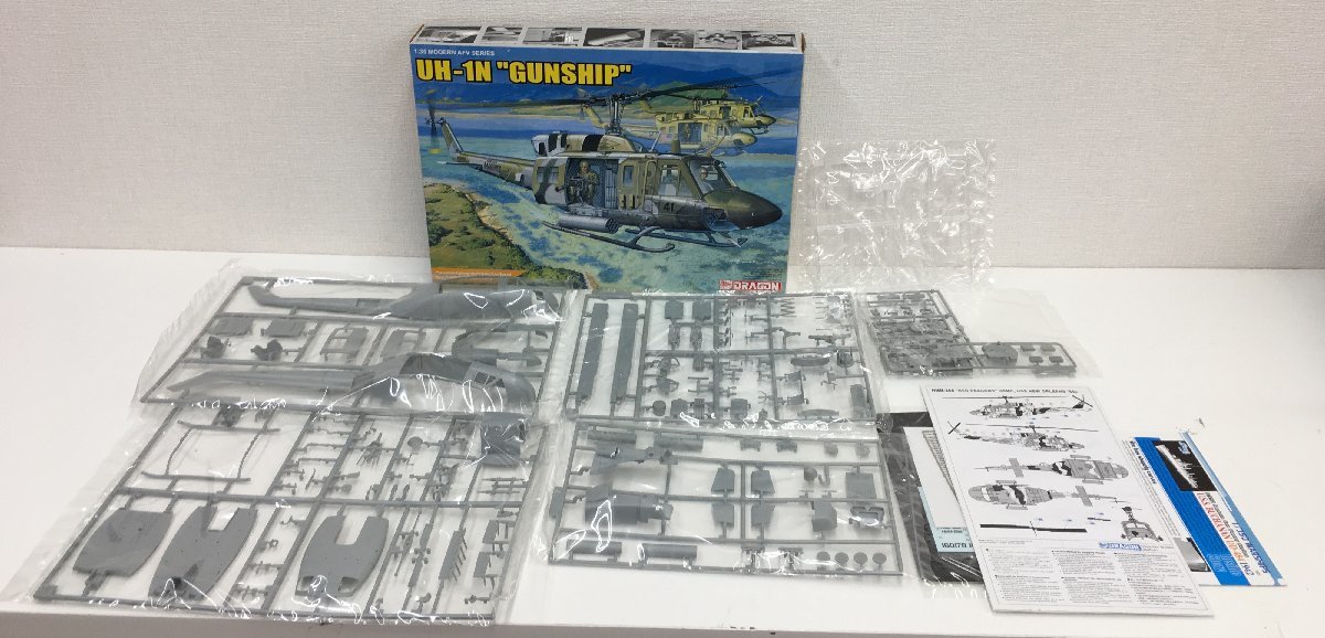 △二宮店△【未組立品・現状品】9-98 ドラゴン DRAGON アメリカ軍