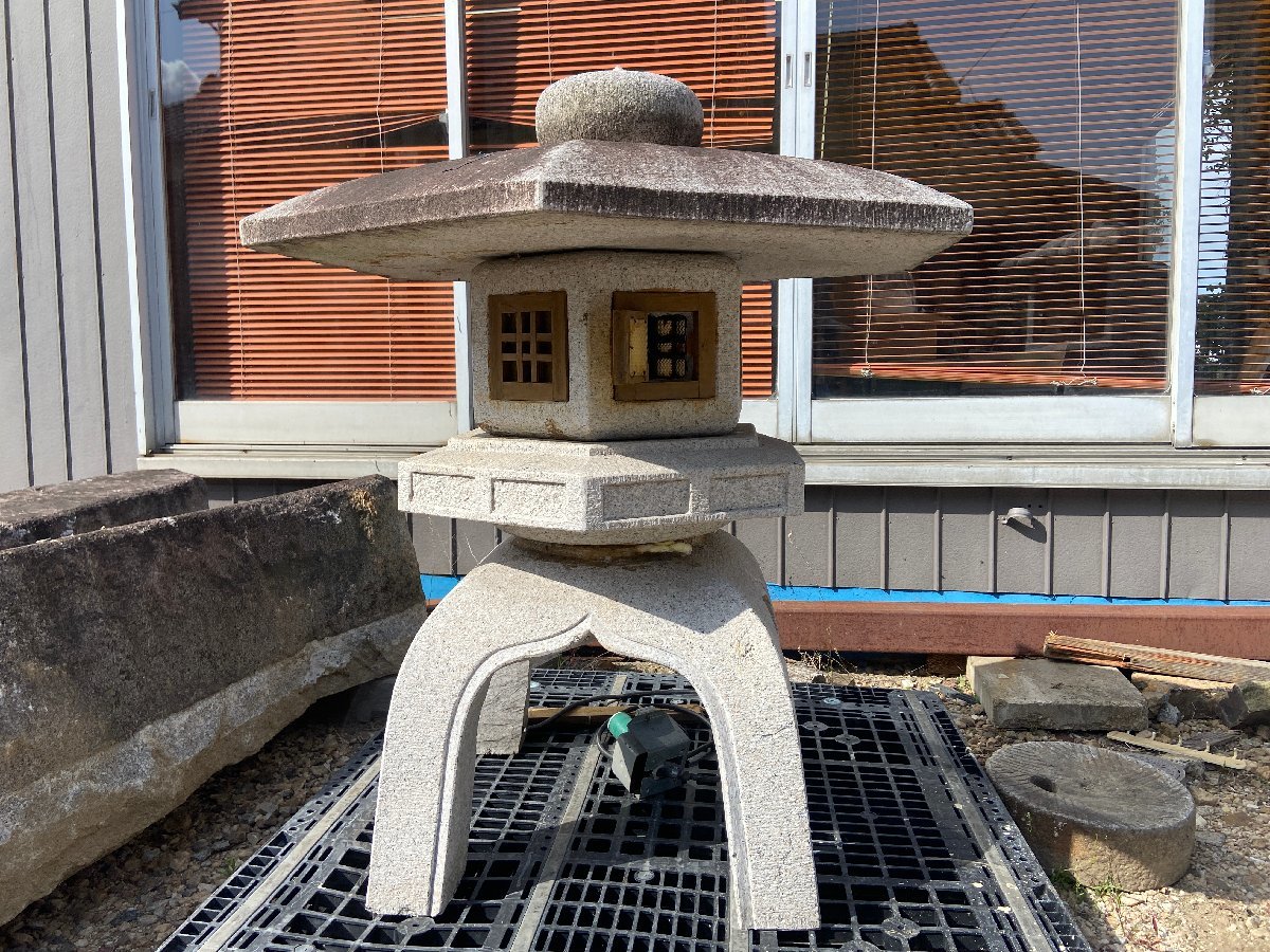 雪見灯篭　庭園　和風　石　日本庭園　灯篭　石灯籠　引き取りお勧め　NO，１　高級品