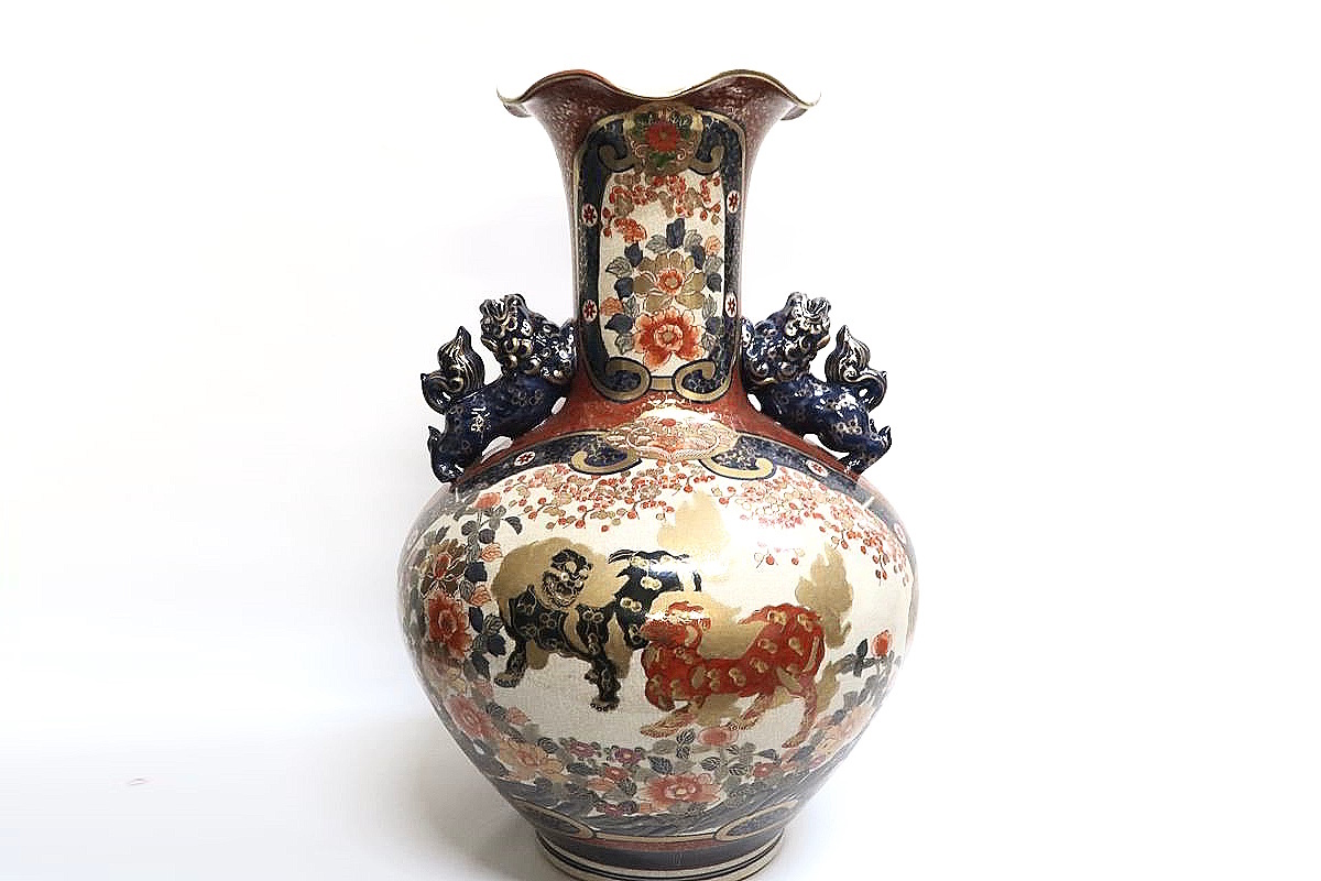 1円～ 【陶器】 伊万里 伊萬里 金襴手 孔雀唐獅子牡丹文 耳付大壺