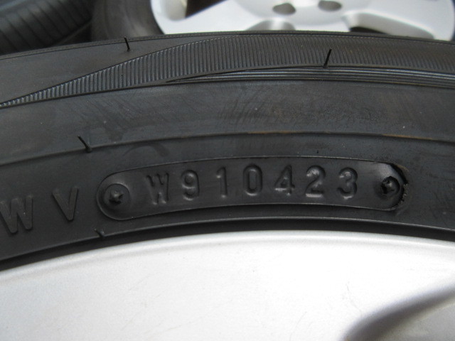 セレナ 195⁄60R16 TOYO 4本セット 純正 スタッドレスタイヤ ☆日産