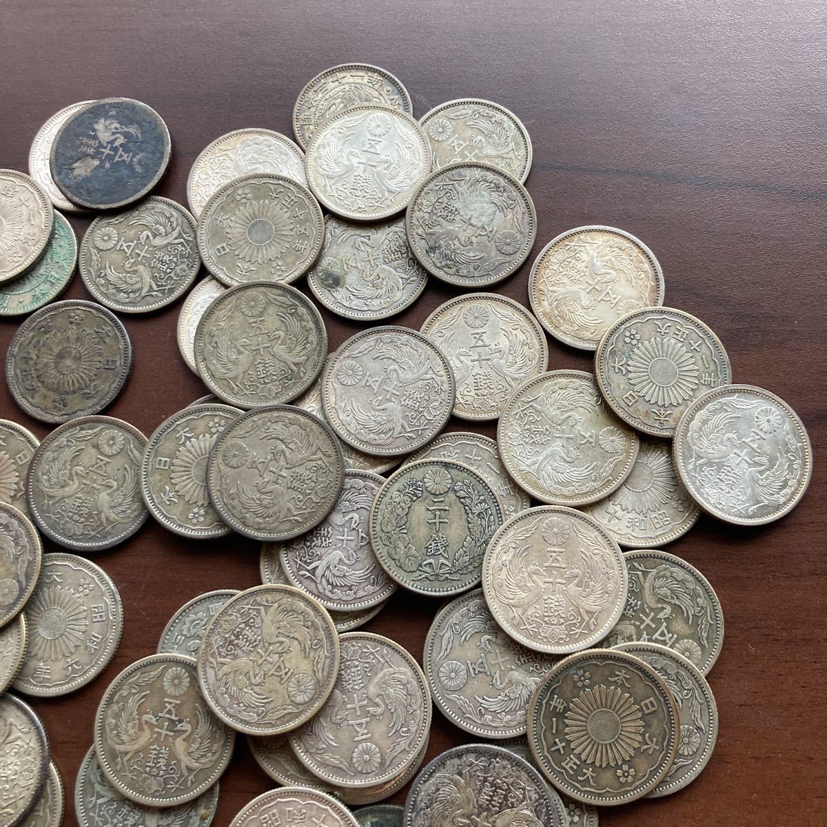 Yahoo!オークション - 小型 鳳凰50銭 銀貨 など36枚セット 日本古銭 五