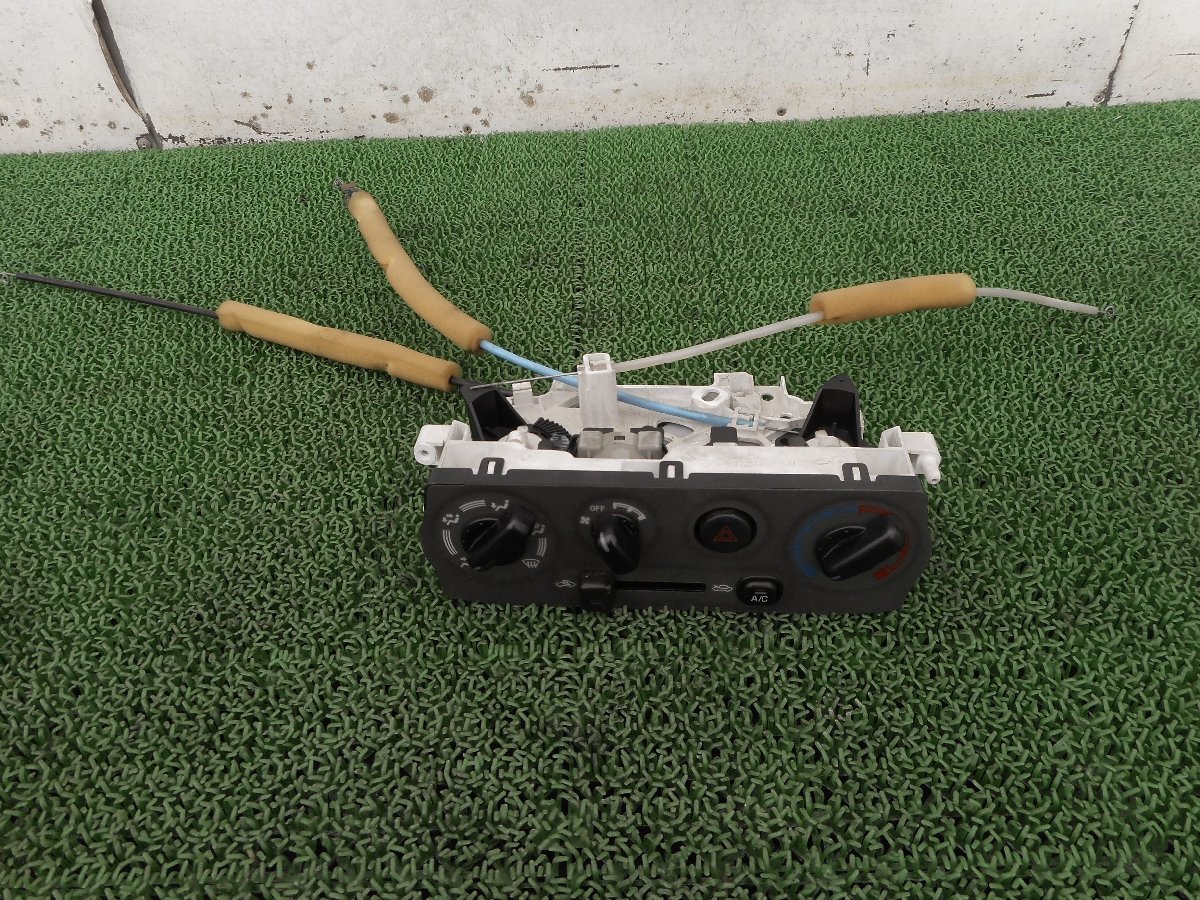 ■送料込 沖縄＆離島除く■290905■Z■【 H13 ミラジーノ L700S 】純正 ■ エアコンスイッチ