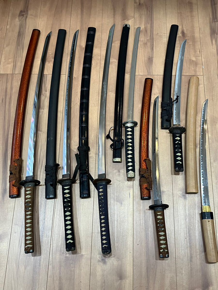 茶室刀　脇差　 武具　骨董　 刀　木刀　拵え　江戸時代　時代物　現状　2621 E/1441 模造刀まとめ 7点 居合刀 日本刀 脇差 武具 骨董 時代劇 殺陣