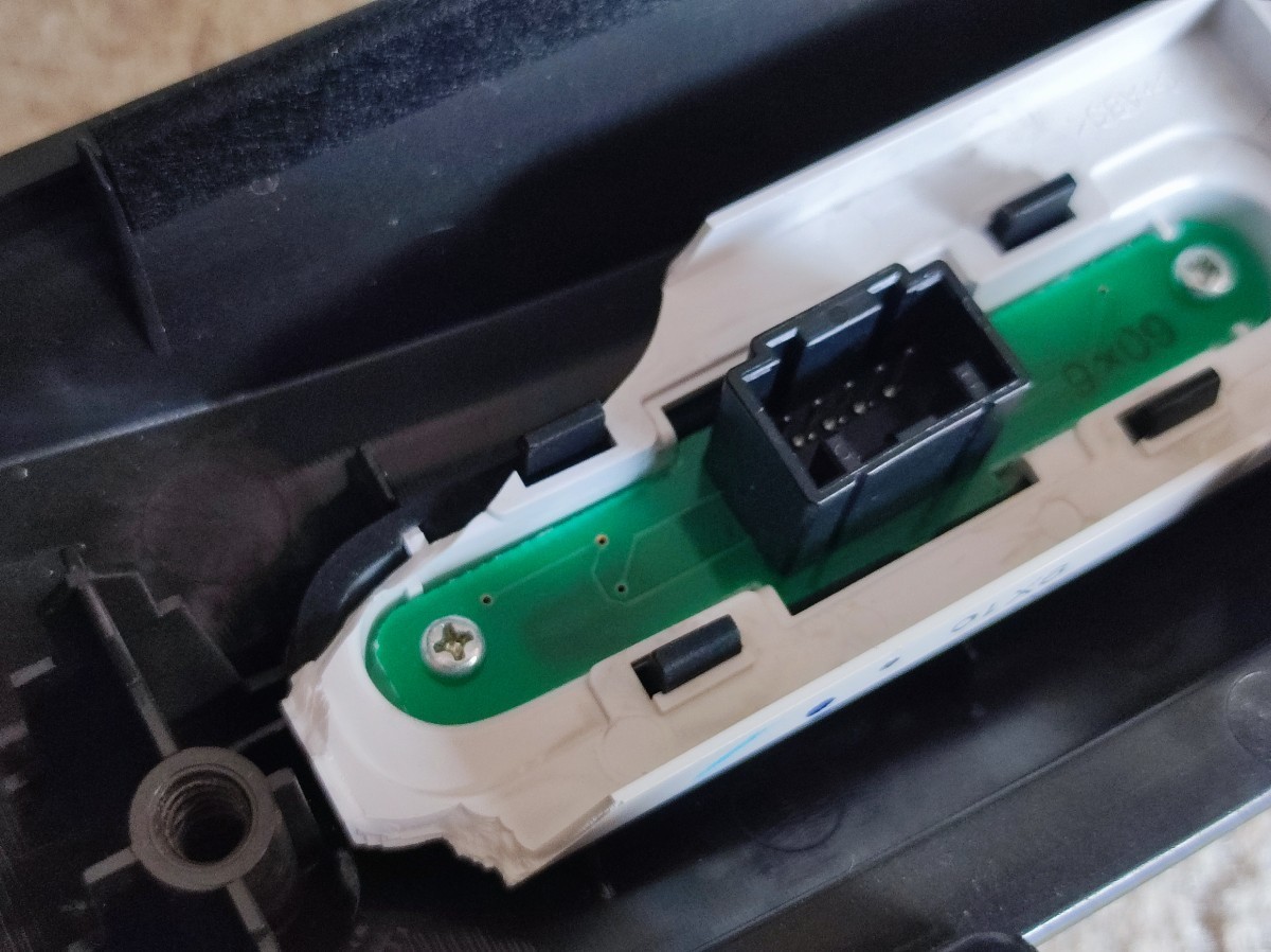 US NISSAN純正 Z12 キューブ エアバッグ インジケータ オーディオ/ナビ