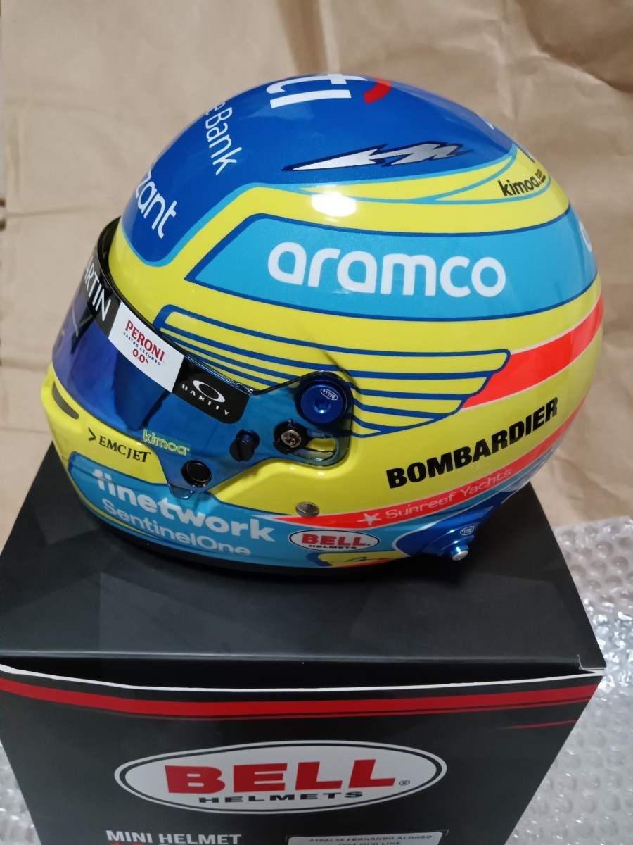 F1 1/2サイズヘルメット F.アロンソ直筆サイン入り Fernando Alonso