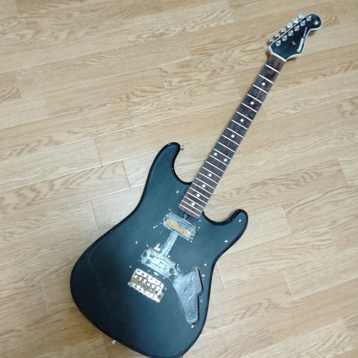 フェルナンデス 　ストラトキャスター　８０年代　日本製　ジャパンヴィンテージ　ジャンク　ブラスサドル　テレキャスター　レスポール