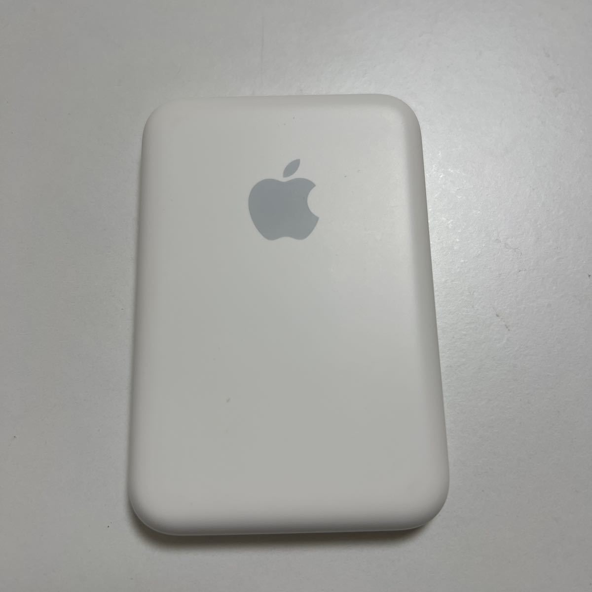 新作，品質保証】 Apple iPhone Battery Pack MJWY3ZA （MagSafe