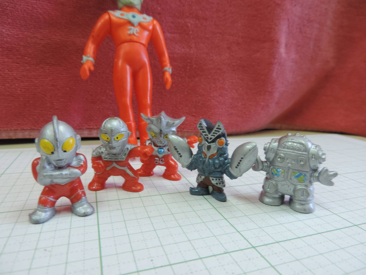 マルサン　円谷プロ　 ソフビ 　ウルトラマンレオ　　当時物 　特撮　約15㎝ 　スモールバルタンなど　計６点_2