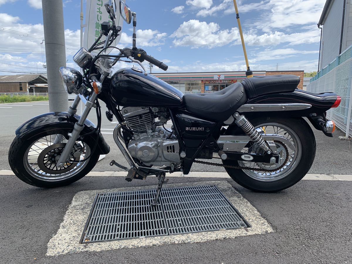 ススキ マローダー250 アメリカン 軽量 初心者に優しいバイク(126cc 