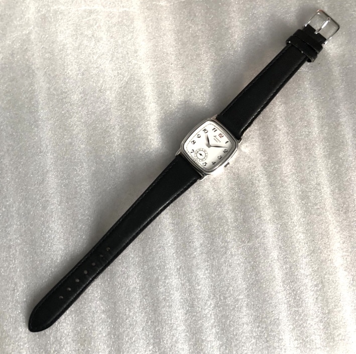 SEIKO AVENUE スクエア 日本製 アラビア 数字 スモール セコンド 2628