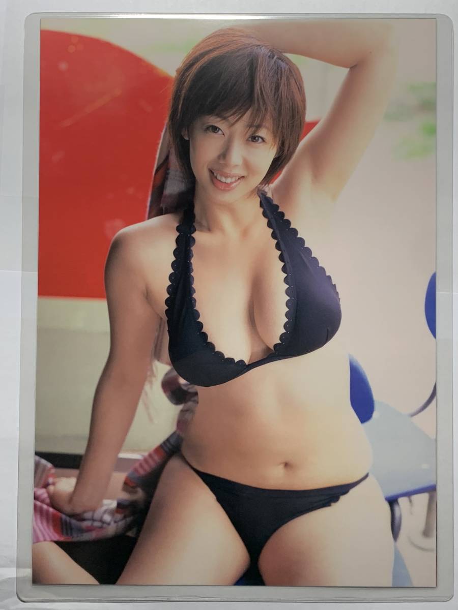 厚手ラミネート加工】井上和香 水着 A4変サイズ 雑誌切り抜き 8ページ