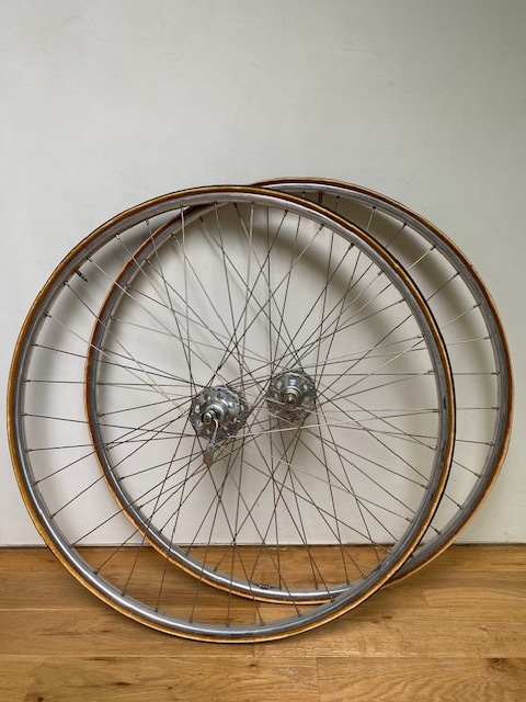 Campagnolo NUOVO TIPO カンパ・ヌーポ ティーポ ハブ F:100 R：120