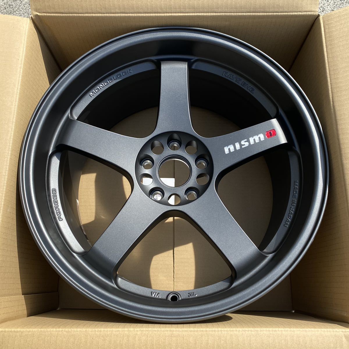 新品！　ニスモＯｍｏｒｉファクトリー　9.5Ｊ-19インチ　4本セット　ＧＴＲ 新品！ ニスモOmoriファクトリー 9.5J-19インチ 4本セット