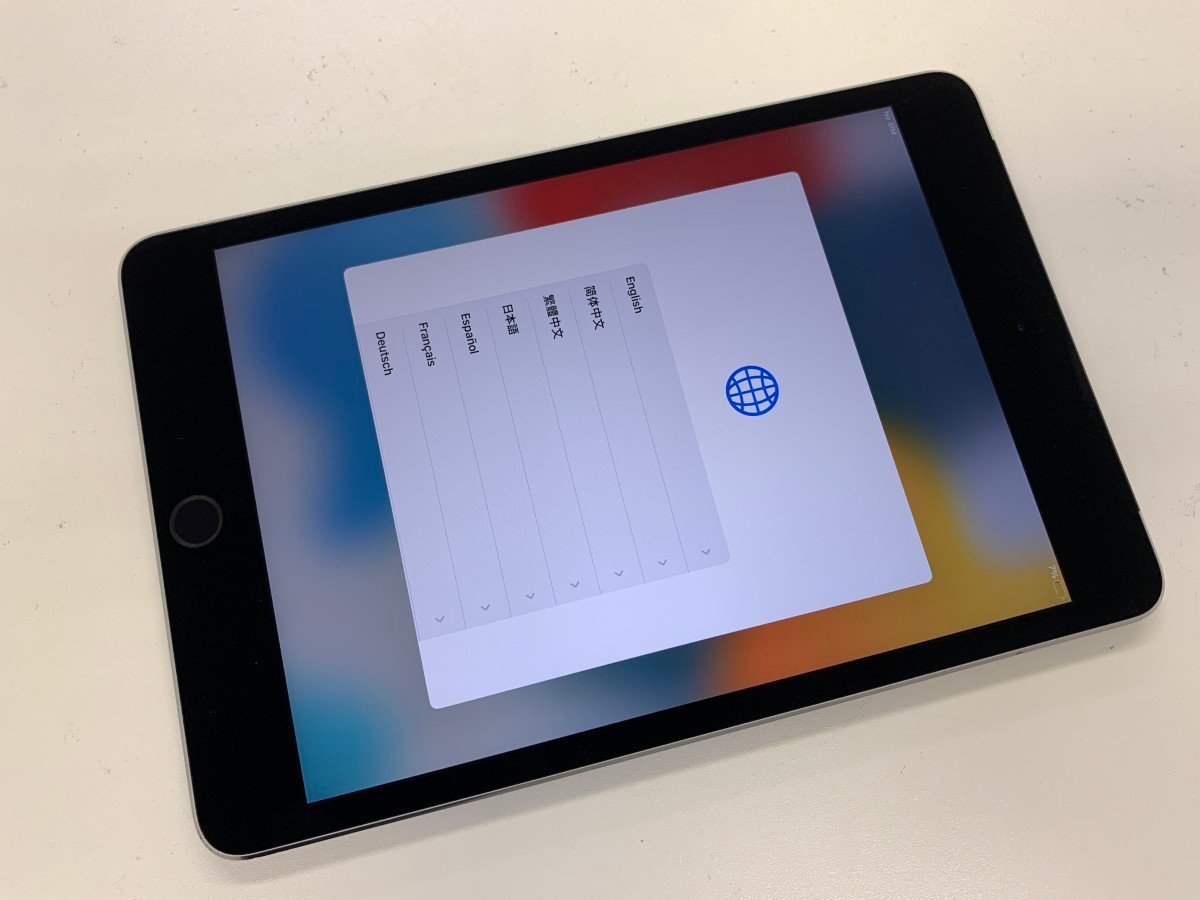 ☆送料無料☆ジャンク☆au☆A1550iPad mini 4 Wi-Fi + Cellular 128GB
