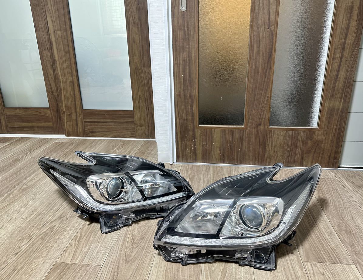 30プリウス後期 G'S 純正HIDヘッドライト 左右セット