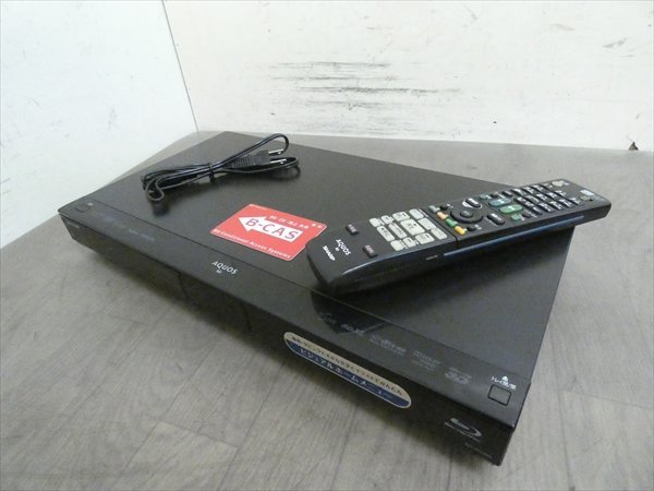 1TB☆13年☆シャープ/SHARP/AQUOS☆HDD/BDレコーダー☆BD-W1300☆リモコン付☆2番組同時録画☆3D対応機 管SA3189