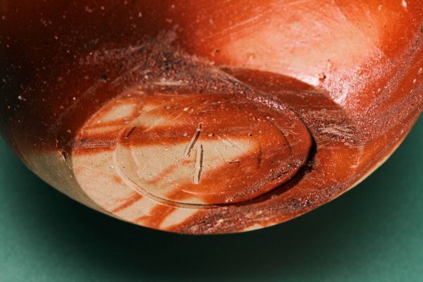 伊勢崎満 備前緋襷鶴首花入 共箱 共布 栞 本物保証 | PIOUSTEC.COM