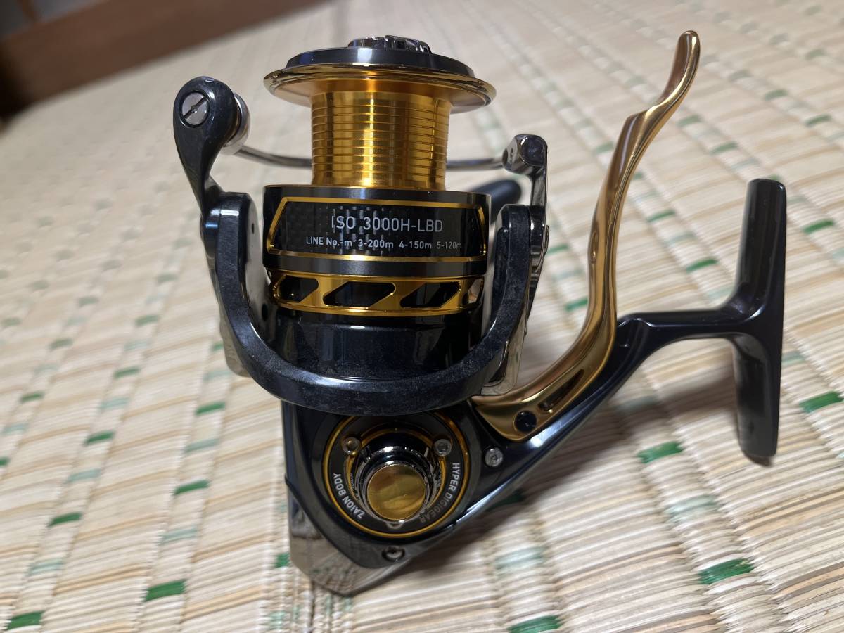 ダイワ 15 トーナメント ISO 3000HーLBD 少し傷などありますが綺麗な