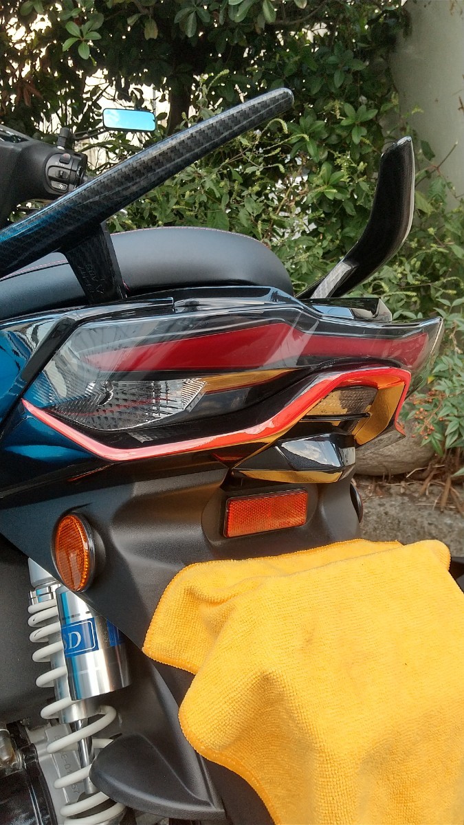 ヤマハ シグナスX 5型 SED8J テールランプ アンダーカバー 塗装品