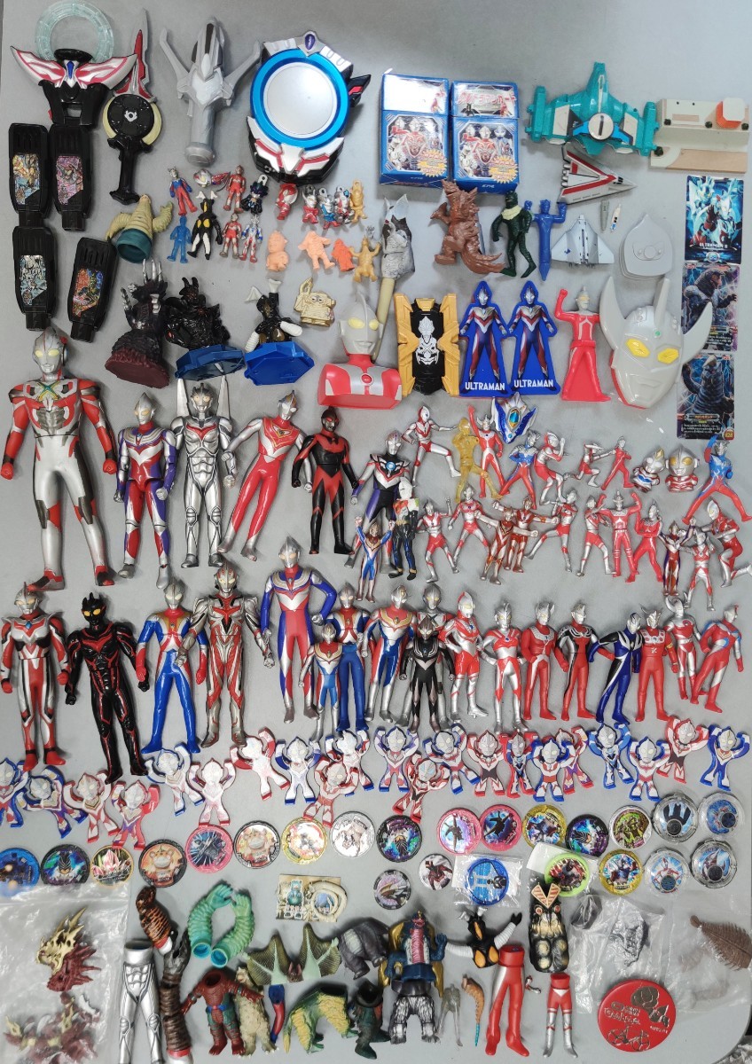 ウルトラマンと怪獣 たくさんセット ソフビ人形 ミニフィギュア 防衛隊