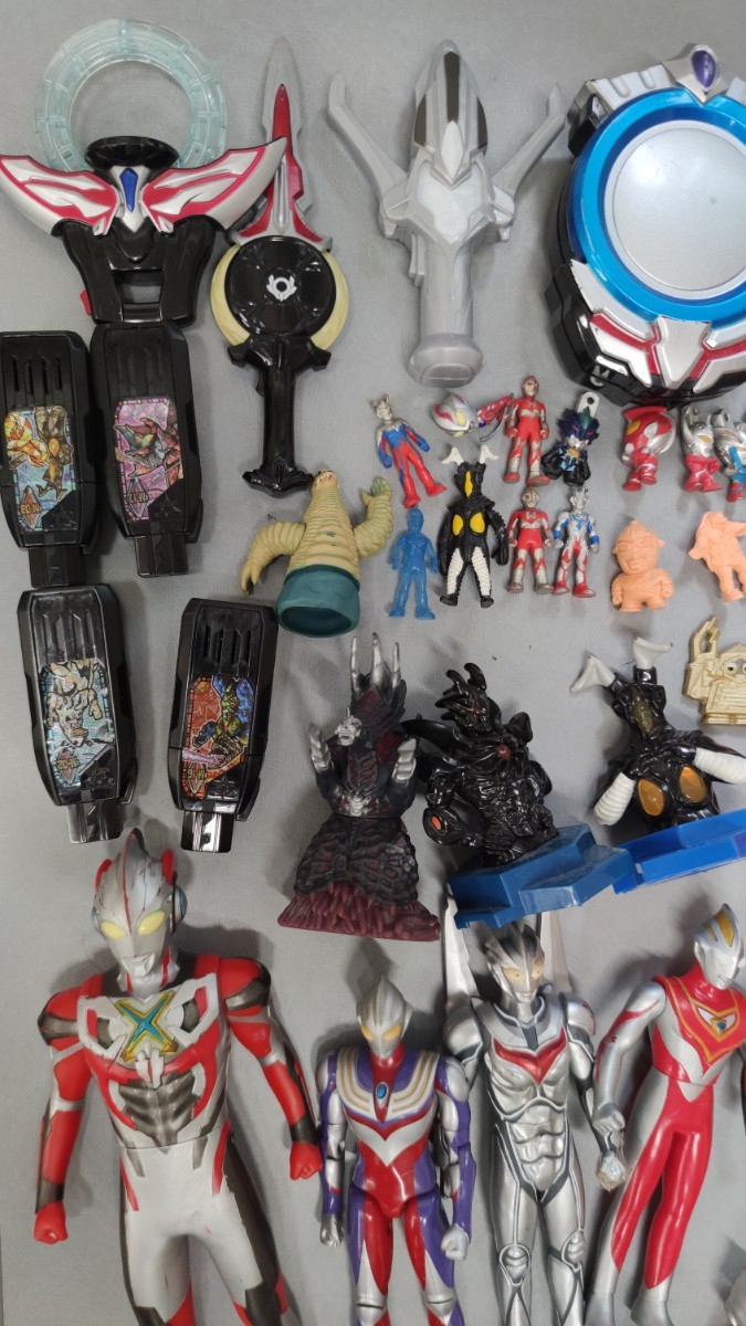 ウルトラマンと怪獣 たくさんセット ソフビ人形 ミニフィギュア 防衛隊