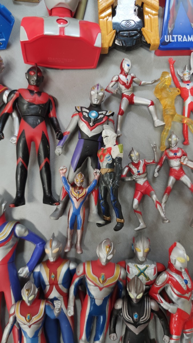 ウルトラマンと怪獣 たくさんセット ソフビ人形 ミニフィギュア 防衛隊