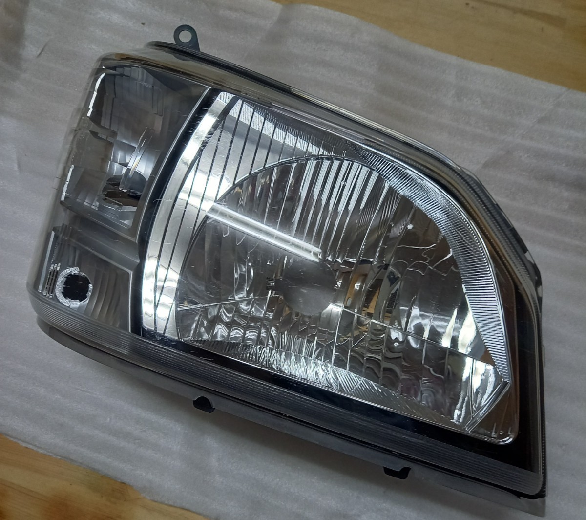  ダイハツ ハイゼットトラック S500P 純正 右 ヘッドライト ハロゲン STANLEY W4564(ヘッドライト)｜売買されたオークション情報、yahooの商品情報をアーカイブ公開 - オークファン ダイハツ用