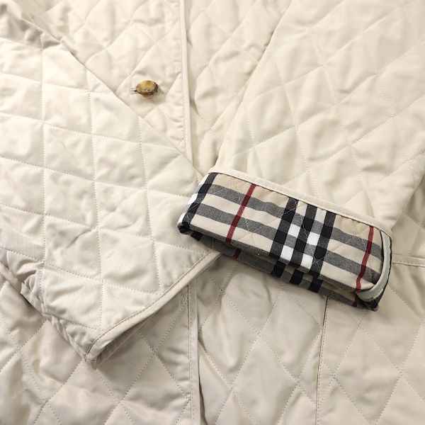 バーバリーとバーバリーロンドンの違いとは？タグや価格から | burberry londonの通販 カシミアブレンド ロング burberry&frasl;バーバリー通販 |レトロ バーバリーバーバリー 三陽商会バーバリーロンドン買取 THE TO BURBERRY「BACK 100ml EDP・SP CITY」−ロンドンの象徴的な景観と