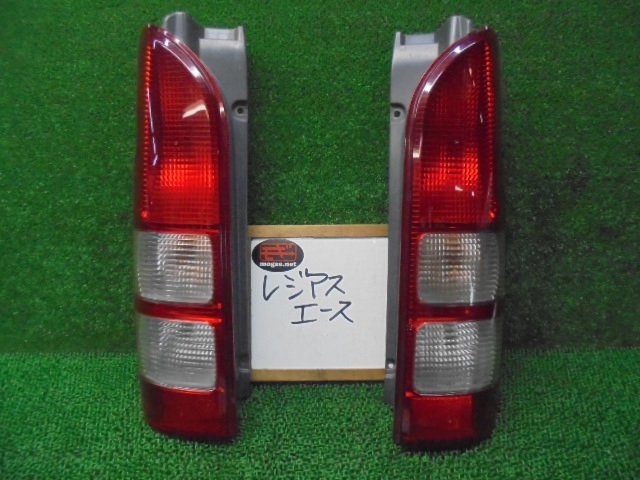 5ER3612IA6 ) トヨタ ハイエース スーパーGL KDH205V 純正 テールランプ左右セット　コイト26-120