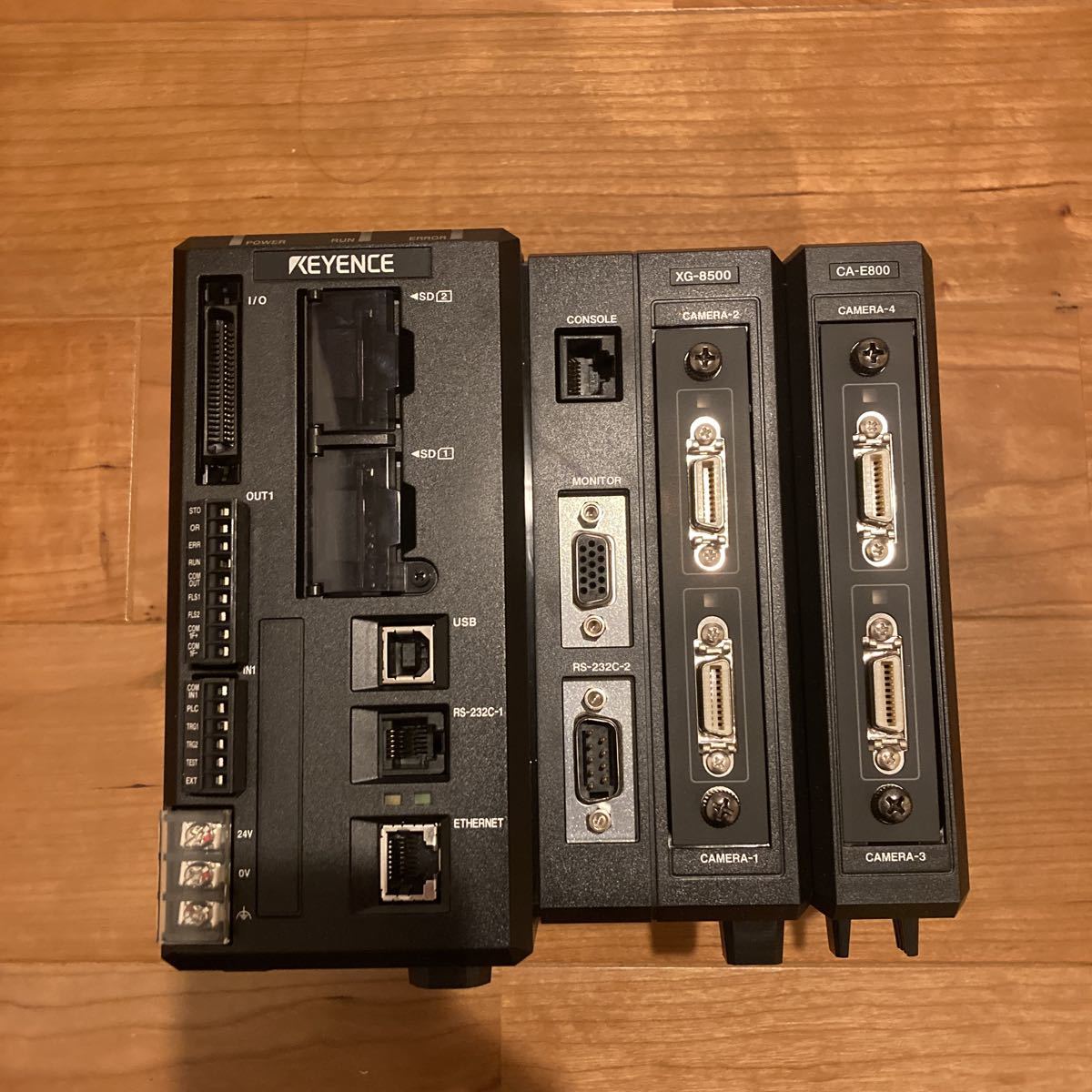 【中古品】【動作確認済】キーエンス　画像処理コントローラ　XG-8500