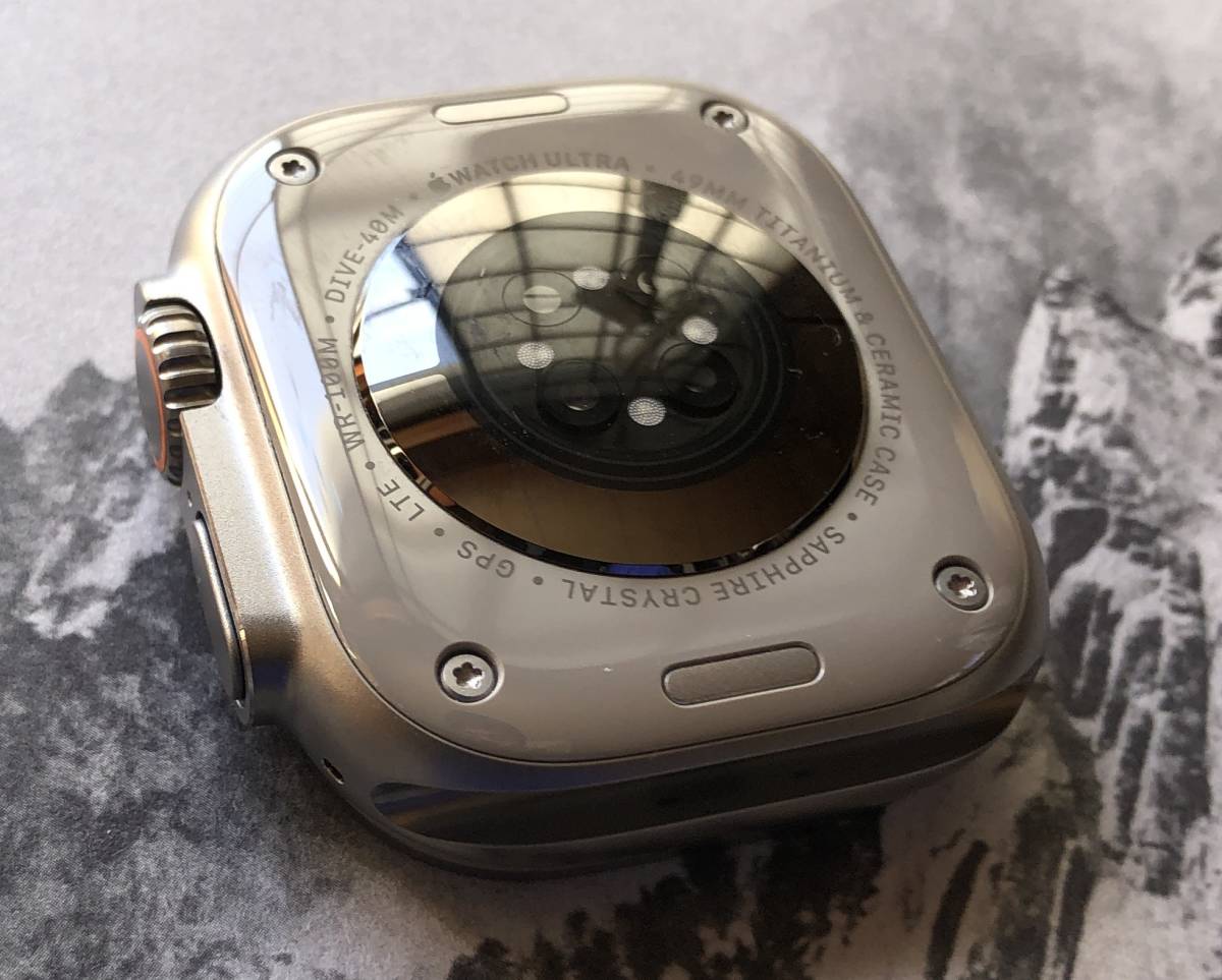 開封済 ロック解除済 Apple Watch ULTRA Titanium Case Green Alpine 
