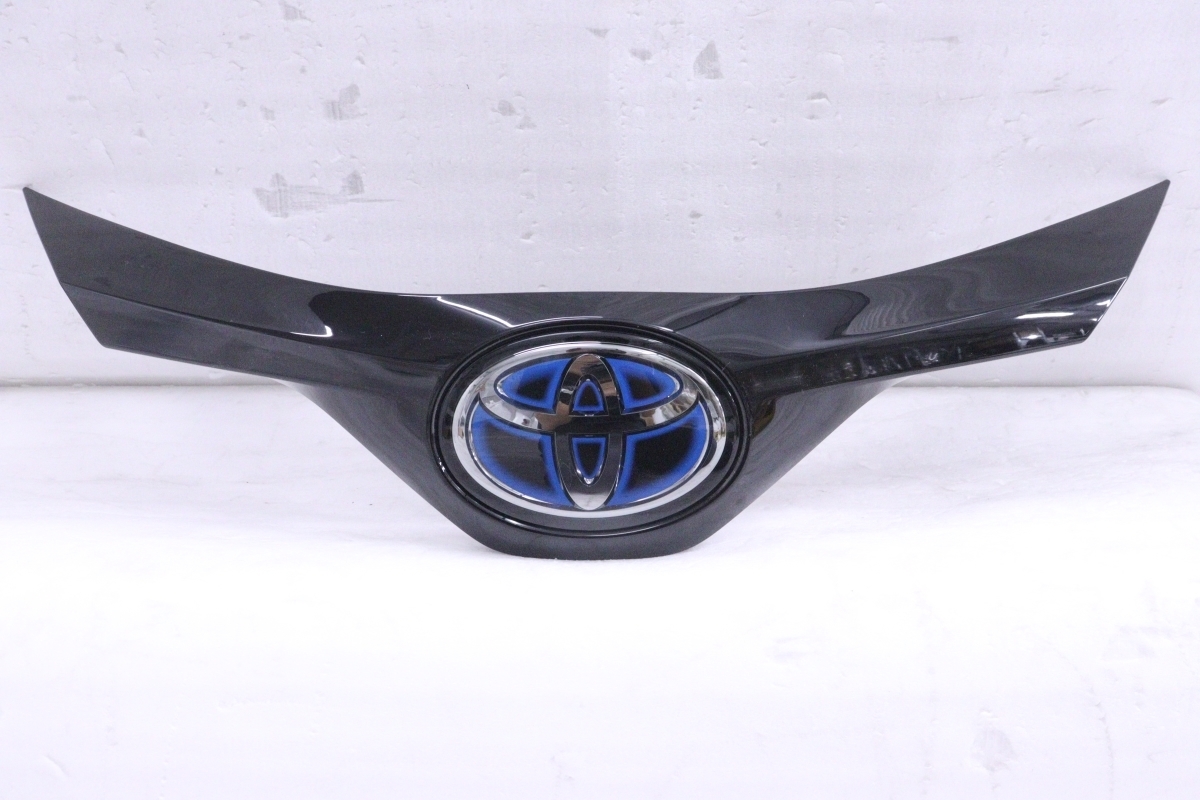 30-2273★後期★NGX10 C-HR フロントグリル 53111-10490★ブラック エンブレム付 ZYX11 ZYX10 NGX50 トヨタ 純正 (QT)