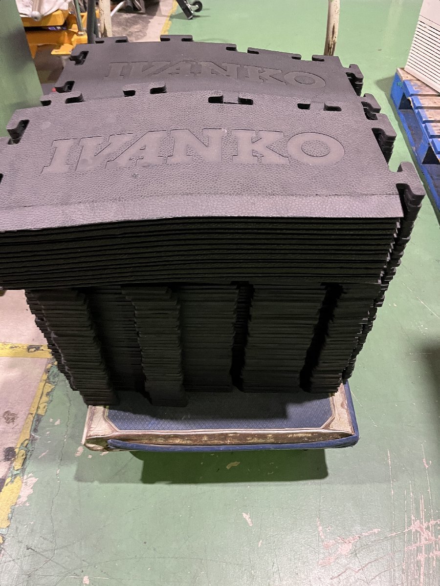 1030a1 IVANKO/イヴァンコ インターロック式ラバーマット 68枚セット