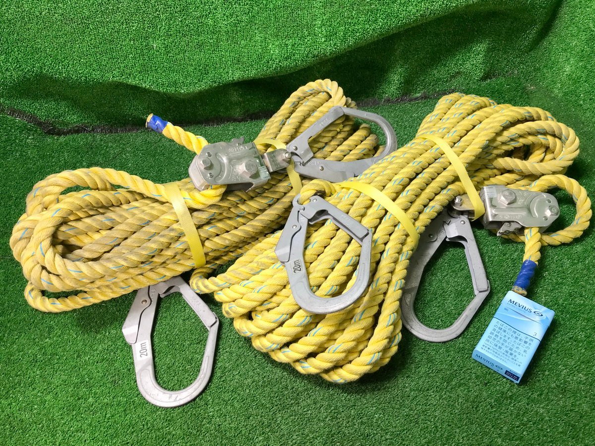扇梯.b091 親綱 ロープ 黄 約Φ16×20m■緊張器①個 親綱用大型フック②個(両方)付き 破断荷重 16.0kN/高所作業 建築 工事★計2点セット!　