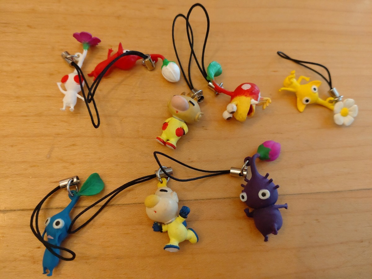 非売品 ピクミン2 フィギュア ストラップ 全種 8種 三菱uni替芯 セット 