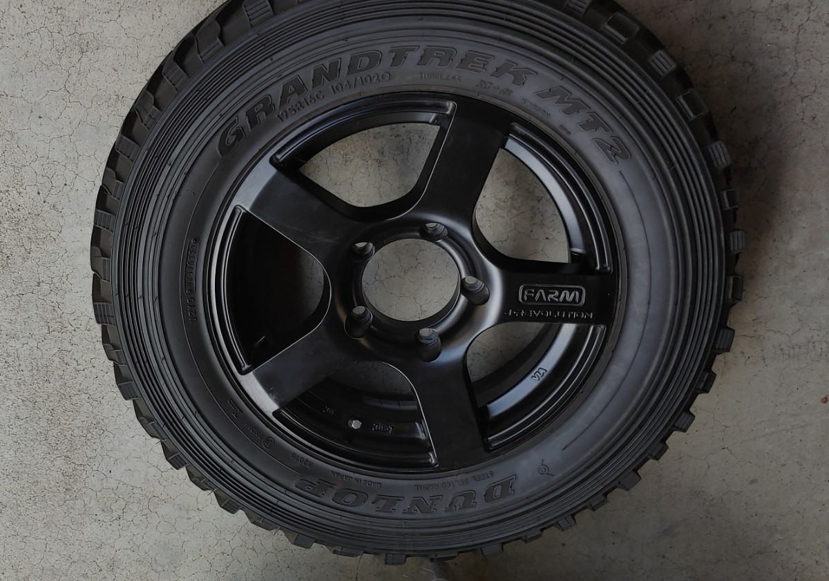 ジムニー 5穴 タイヤホイール4本セット 195R16 バリ山 ダンロップMT2 