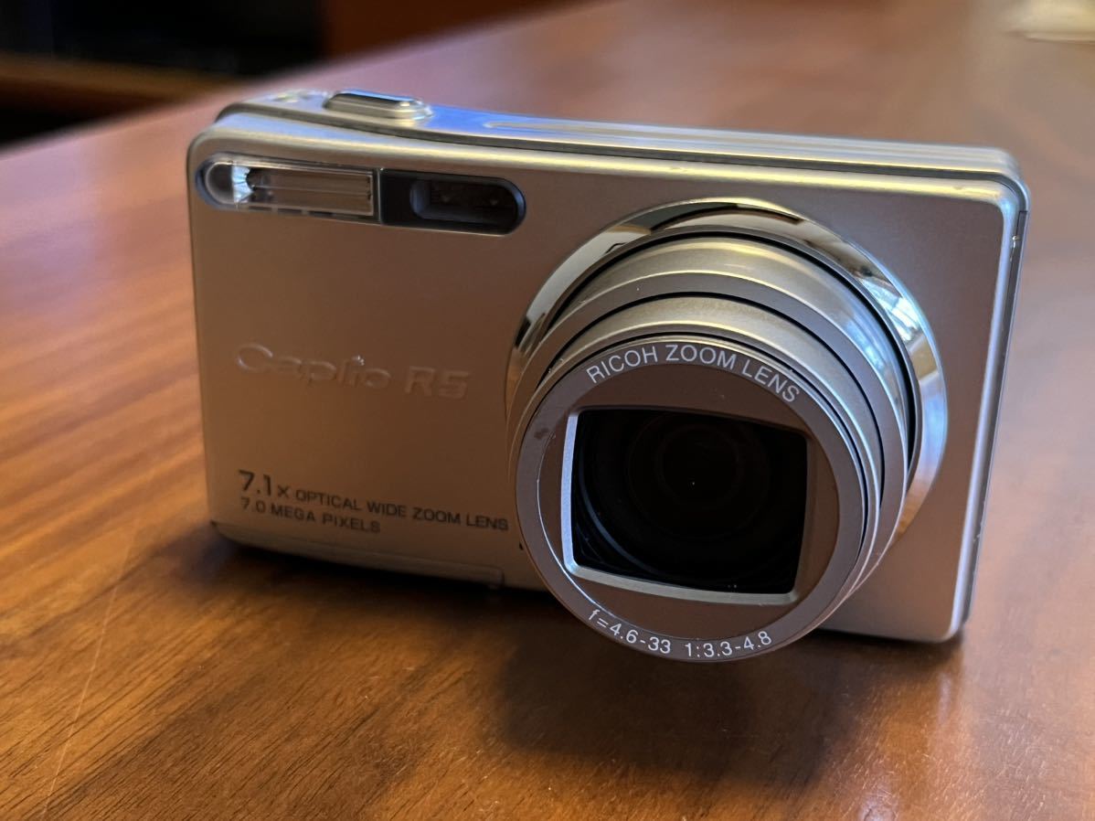 RICOH リコー Caplio R5 7.1x OPTICAL WIDE ZOOM LENS 7.0 MEGA PIXELS