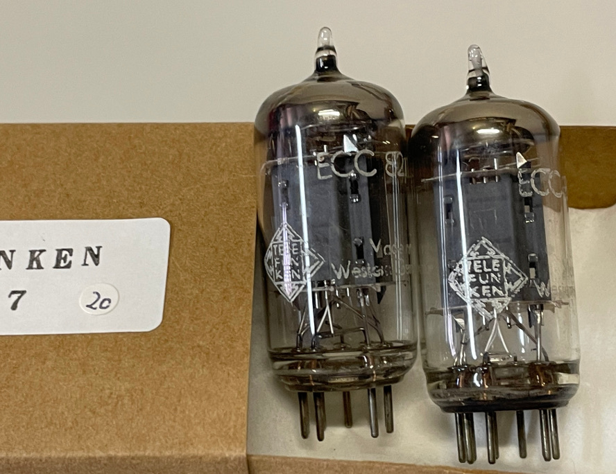 Telefunken 刻印マーク ◇ ECC82 12AU7 2本 その20 Telefunken ECC82