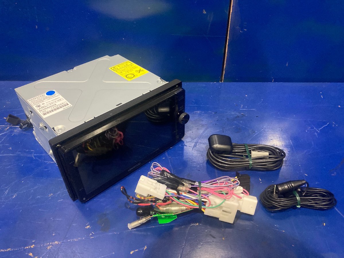 ◇KENWOOD ケンウッド 彩速ナビ メモリーナビ MDV-Z702W DVD Bluetooth