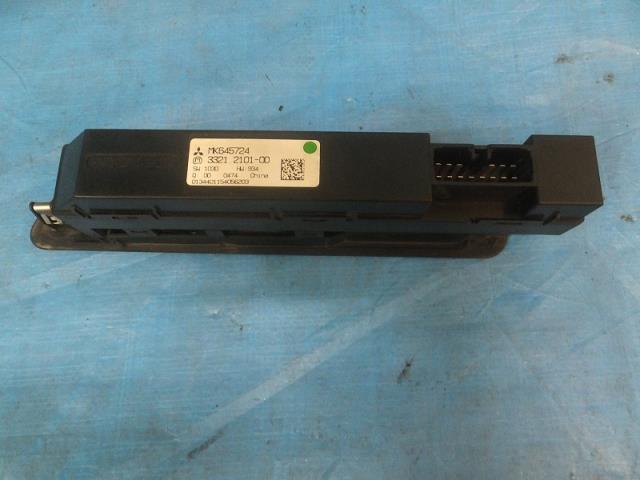 まい キャンター ◇キャンター SKG-FBA00 パワーウインドウスイッチ NO