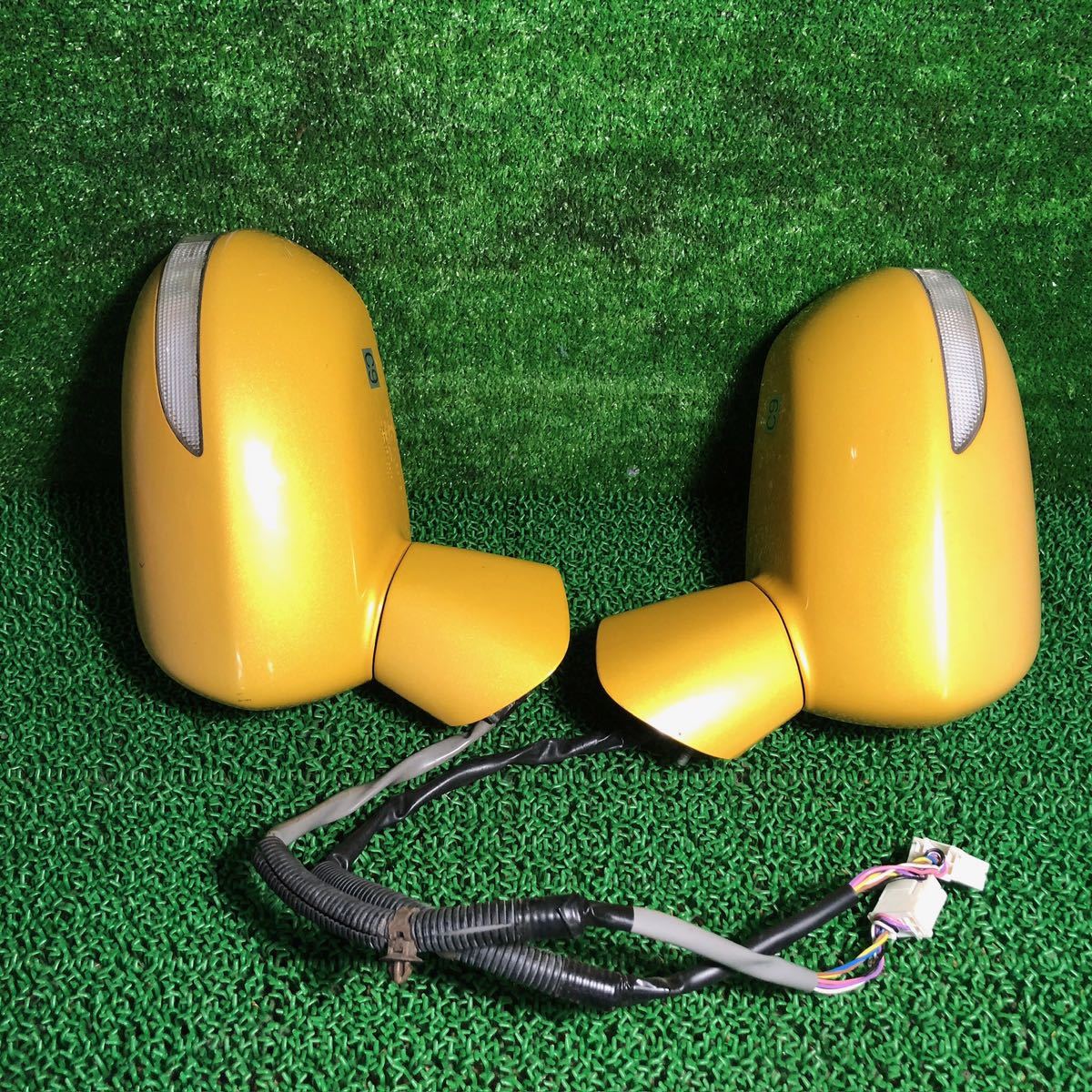 ホンダ フィット GD1 純正 サイドミラードアミラー左右セット Y66P [FD1-R511-Y66P-02]