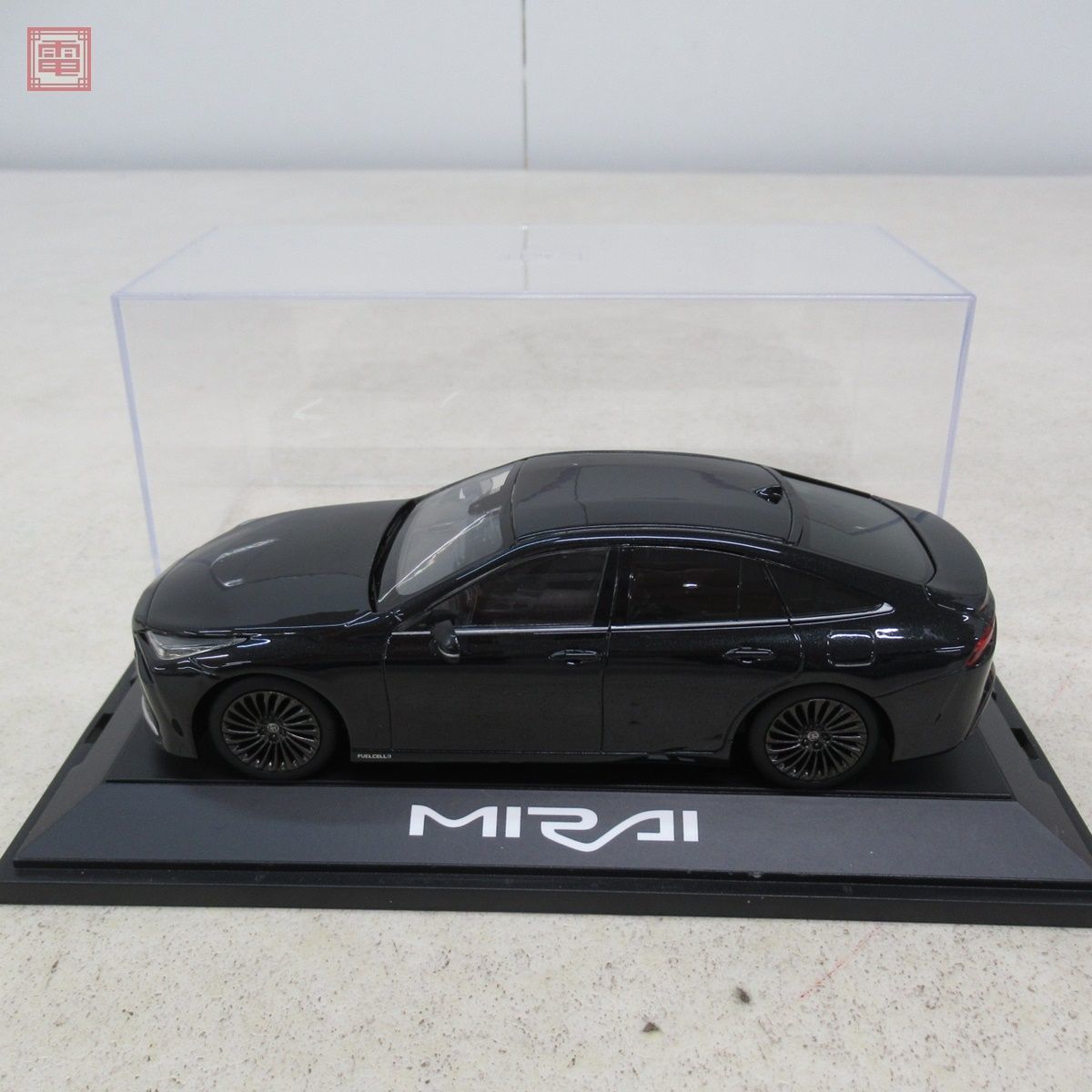1/30 トヨタ ミライ ブラック カラーサンプル 色見本ミニカー 店頭展示 