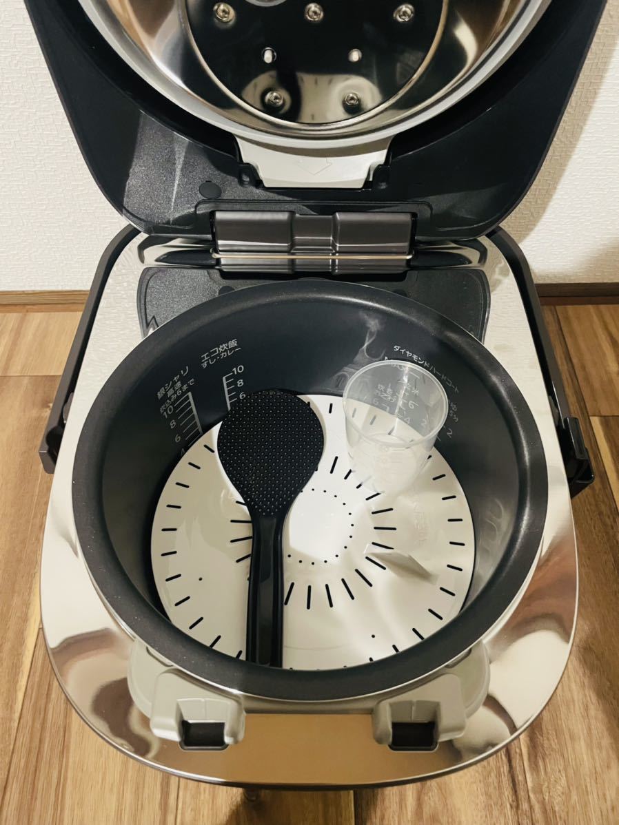 美品】Panasonic 可変圧力IHジャー 炊飯器 SR-MPA18E8 ダイヤモンド竈